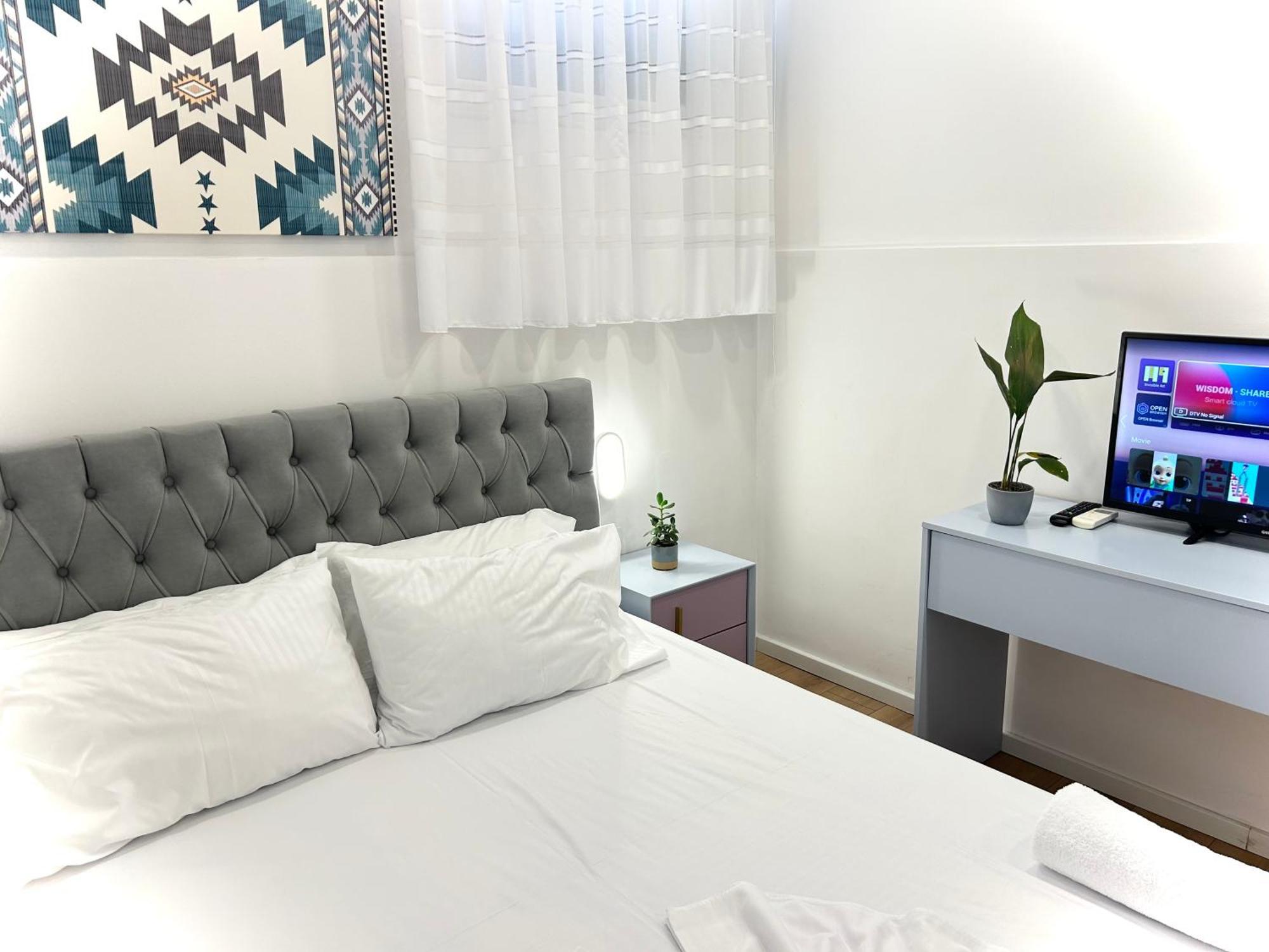 Tirana Square Hotel מראה חיצוני תמונה