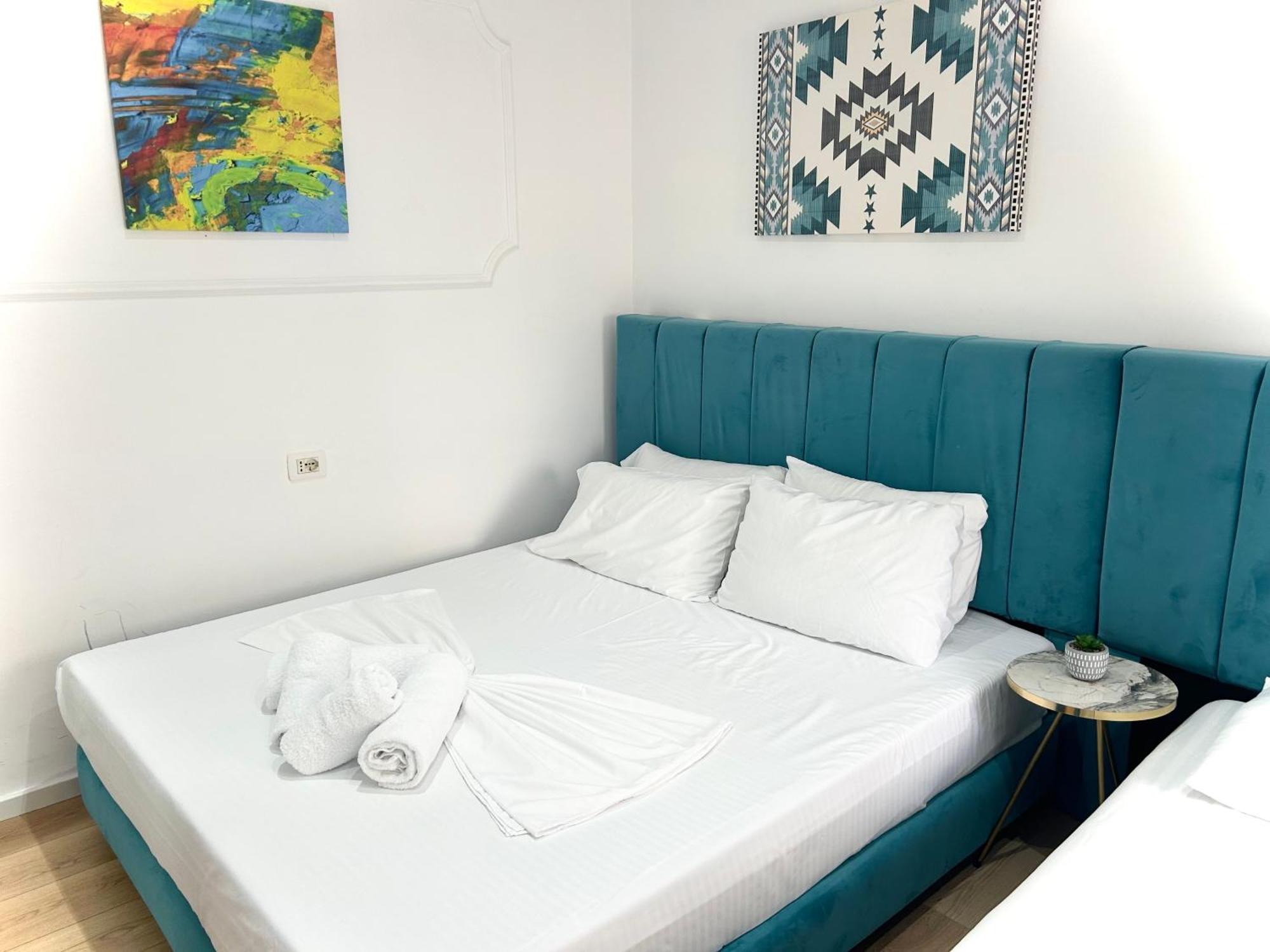 Tirana Square Hotel מראה חיצוני תמונה