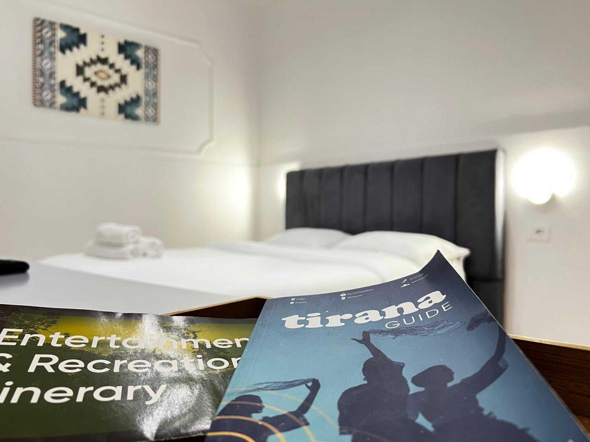 Tirana Square Hotel מראה חיצוני תמונה