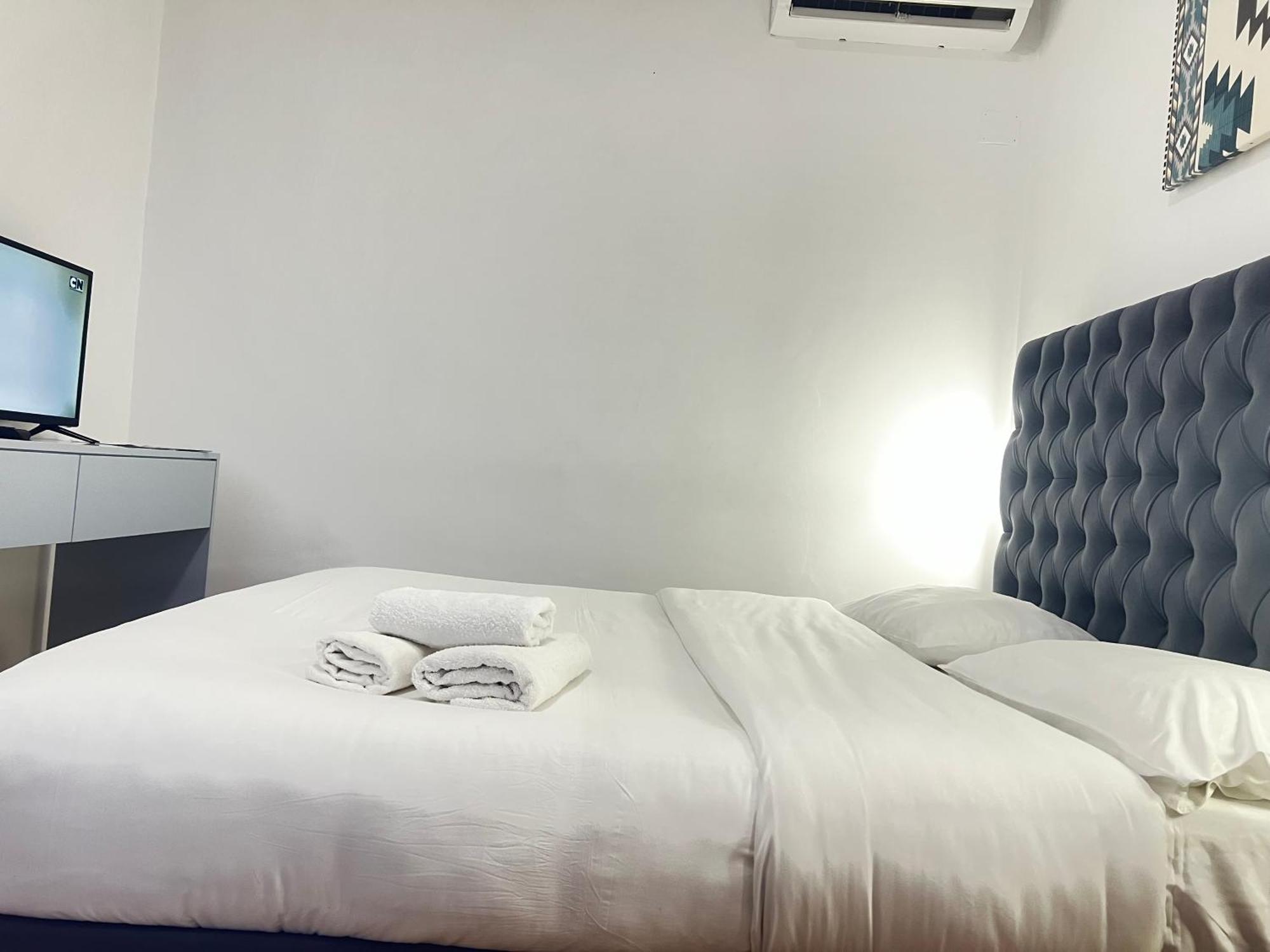 Tirana Square Hotel מראה חיצוני תמונה