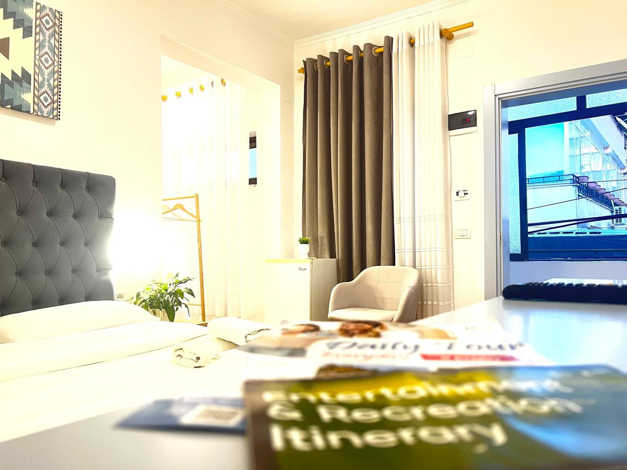 Tirana Square Hotel מראה חיצוני תמונה